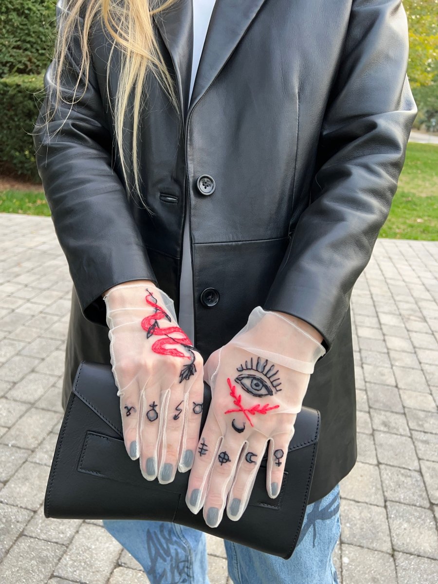 Embroidered Tulle Gloves, "Tarot" in White - Stashe