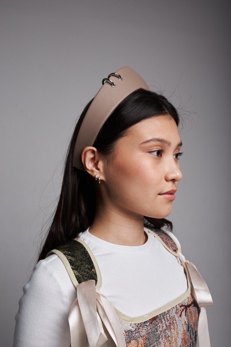 Pointed Tiara Headband with 2 Rings, Beige - Stashe