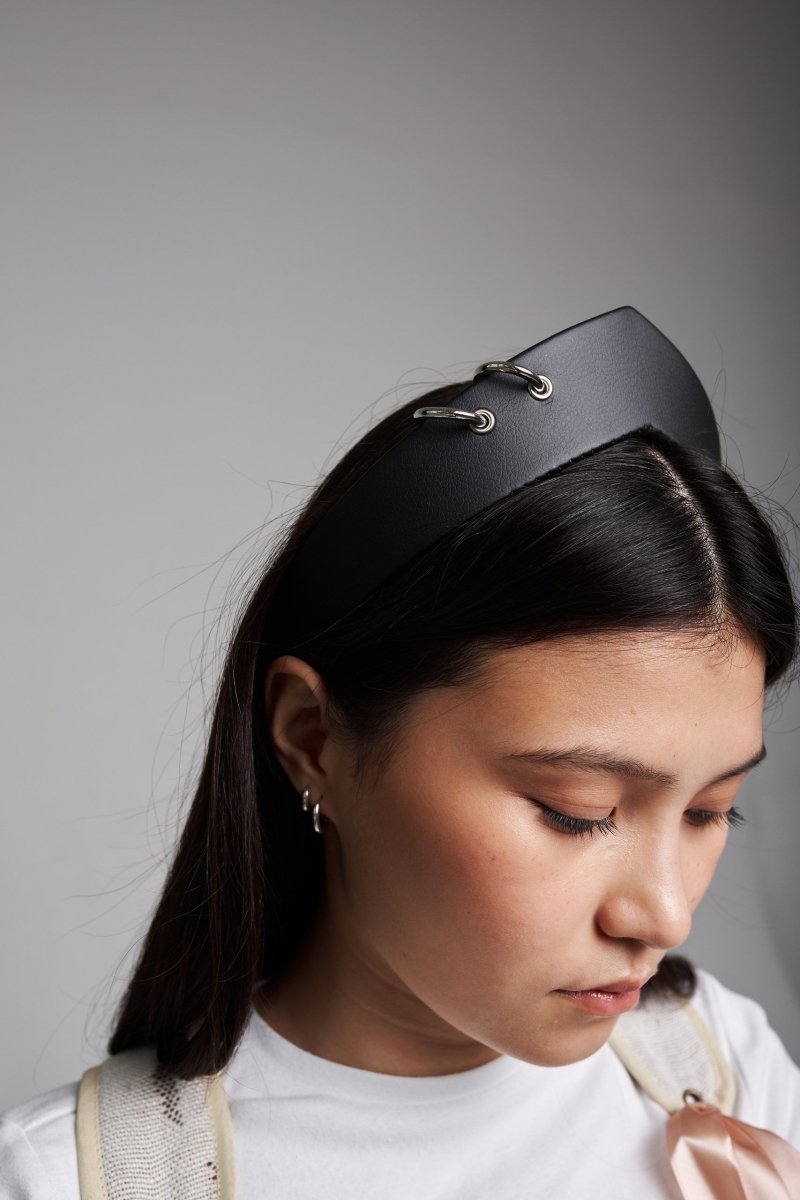 Pointed Tiara Headband with 2 Rings, Black - Stashe
