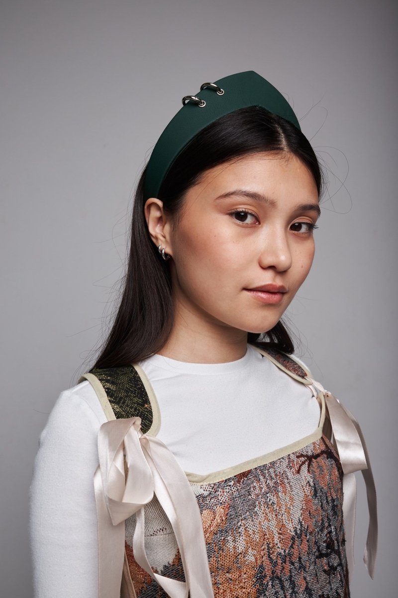 Pointed Tiara Headband with 2 Rings, Emerald - Stashe