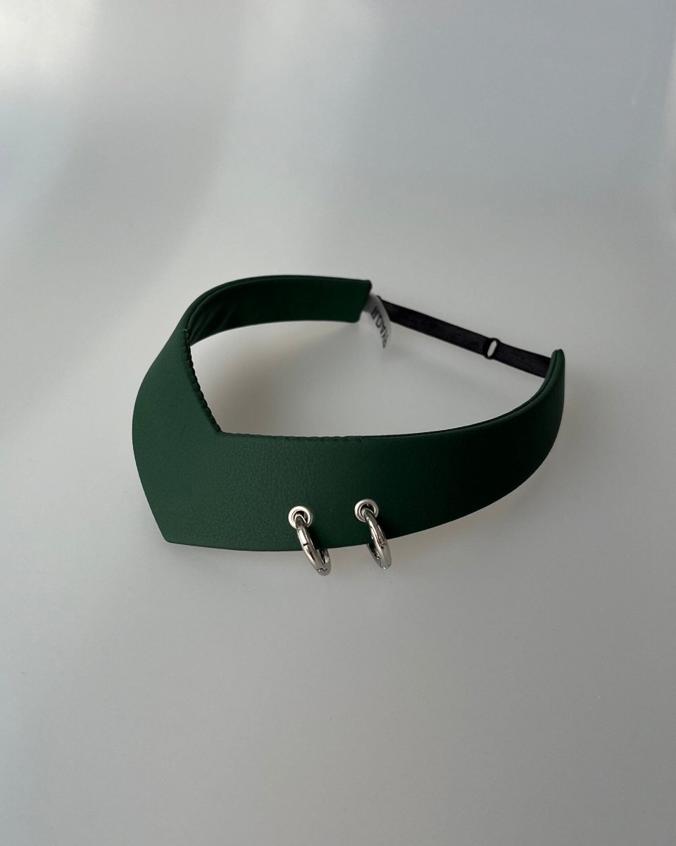 Pointed Tiara Headband with 2 Rings, Emerald - Stashe
