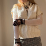 Short Gloves, "Heart" in Black - Stashe