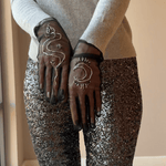 Short Gloves, "Moon & Snake" in Black - Stashe