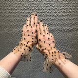 Short Gloves, "Polka Dot” in Beige - Stashe