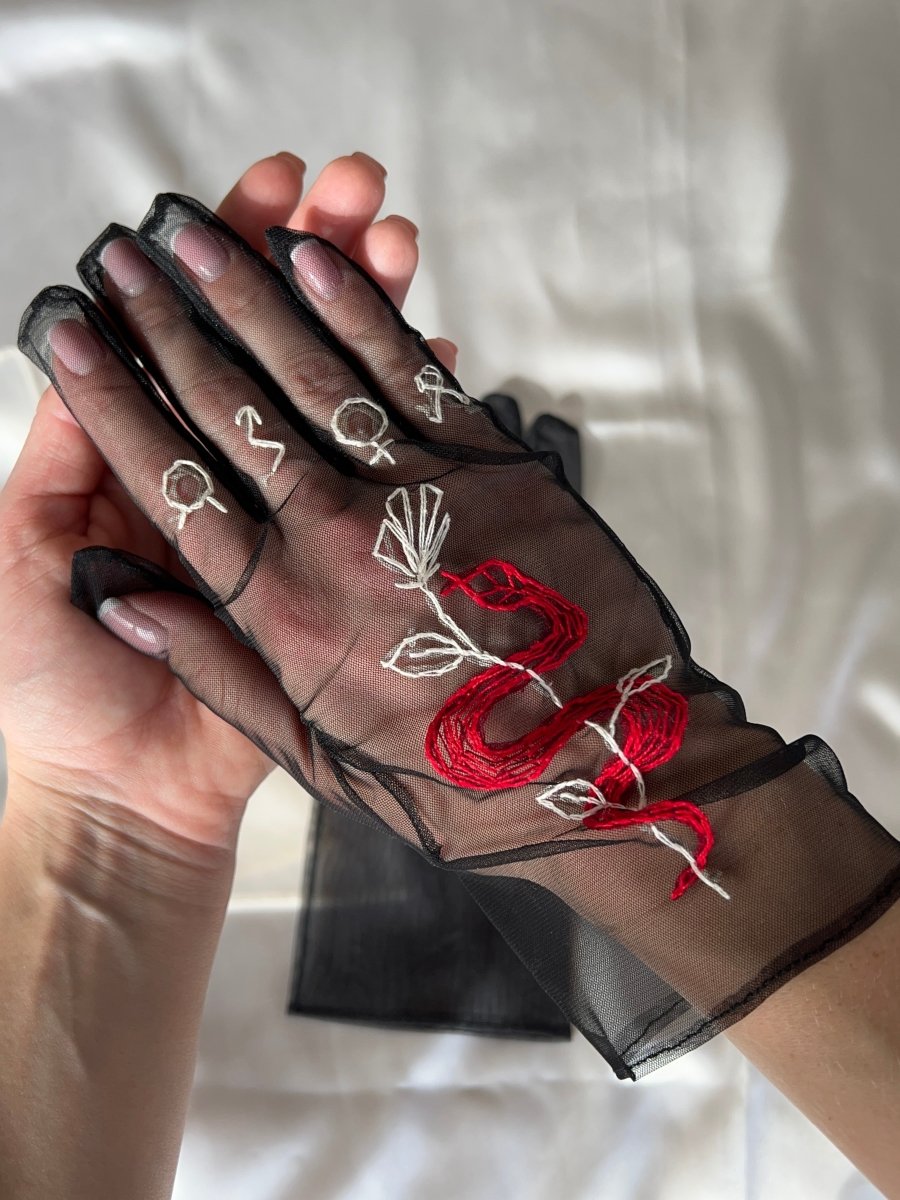 Tarot Print Tulle Gloves | Fashion Gloves | Stashe